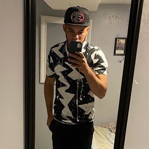 Meet your Posher, Chanel